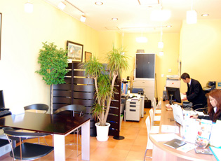 本店 イーアールエー　絹山不動産